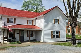 302 Frankfort St, Augusta, KY 41002 - Photo 1