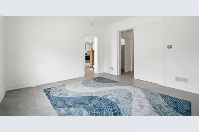 226 W 10th Street, Newport, KY 41071 - Photo 9