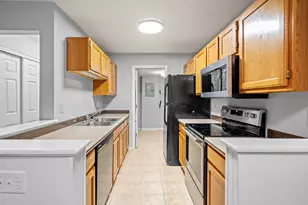 413 Poinsetta Ct, Florence, KY 41042 - Photo 13