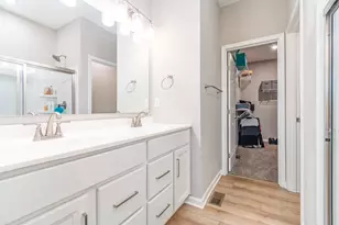 3884 Volterra Ln, Covington, KY 41017 - Photo 11