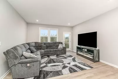 3884 Volterra Lane, Covington, KY 41017 - Photo 5