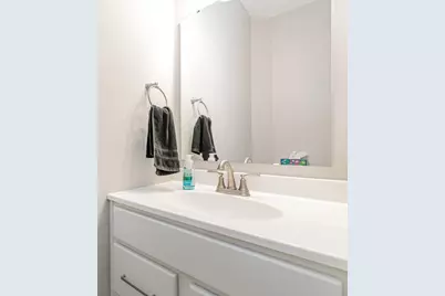 3884 Volterra Lane, Covington, KY 41017 - Photo 9