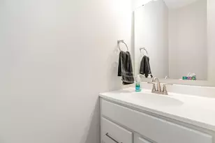 3884 Volterra Ln, Covington, KY 41017 - Photo 9