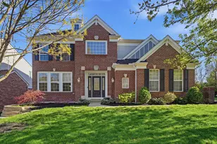 833 Sandstone Ridge, Newport, KY 41076 - Photo 1