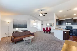 2016 Tanners Cove Rd, Hebron, KY 41048 - Photo 7