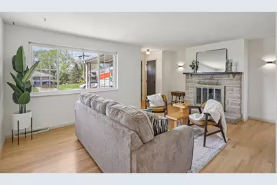 143 Capri Drive, Fort Thomas, KY 41075 - Photo 3