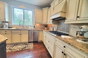 11076 War Admiral Dr, Union, KY 41091 - Photo 9