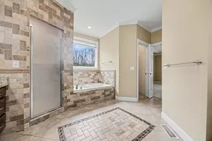 1013 Reigh Count Dr, Union, KY 41091 - Photo 17