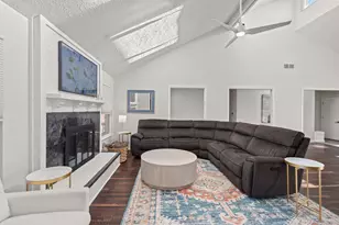 737 Heather Ct, Villa Hills, KY 41017 - Photo 3