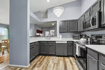 6945 Parkview Drive #8, Florence, KY 41042 - Photo 5