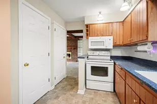 2464 Cecilia Dr, Villa Hills, KY 41017 - Photo 5