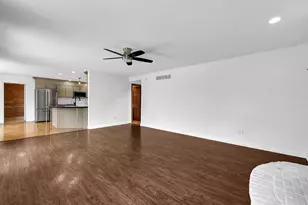 10121 Hempsteade Dr, Union, KY 41091 - Photo 7