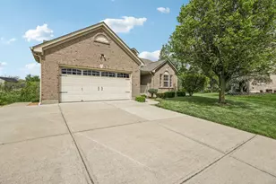 6639 Jade Ct, Burlington, KY 41005 - Photo 3