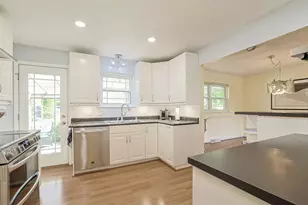 826 Eastland Dr, Villa Hills, KY 41017 - Photo 13