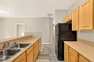 915 Shiredale Dr, Florence, KY 41042 - Photo 11