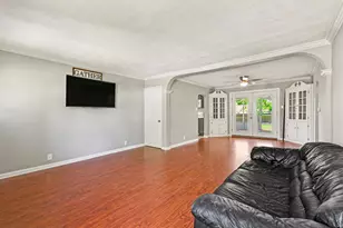 214 Lytle Ave, Elsmere, KY 41018 - Photo 9