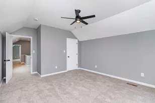 209 Pleasant St, Covington, KY 41011 - Photo 17