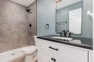 209 Pleasant St, Covington, KY 41011 - Photo 15