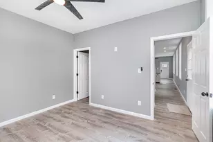 209 Pleasant St, Covington, KY 41011 - Photo 27