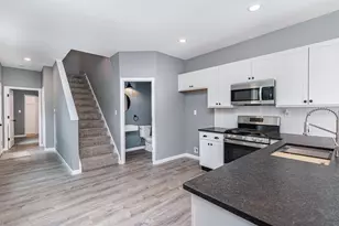 209 Pleasant St, Covington, KY 41011 - Photo 9