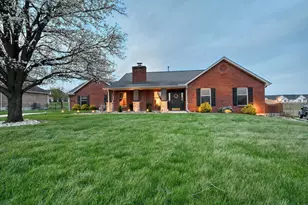 1025 Lauren Dr, Villa Hills, KY 41017 - Photo 3