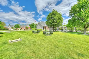 6949 Parkview Dr, Florence, KY 41042 - Photo 25