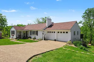 672 Hillcrest Rd, Maysville, KY 41056 - Photo 3
