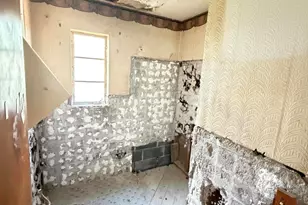 23 Laycock Ln, Newport, KY 41071 - Photo 5