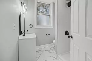 335 E 17th St, Covington, KY 41014 - Photo 17