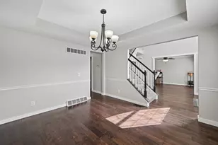 2053 Wedgewood Ln, Hebron, KY 41048 - Photo 5