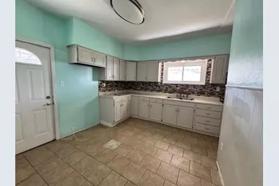 127 E 42nd Street, Covington, KY 41015 - Photo 3