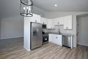 1052 Capitol Ave, Elsmere, KY 41018 - Photo 9
