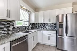 1592 St Anthony Cir, Fort Wright, KY 41011 - Photo 7