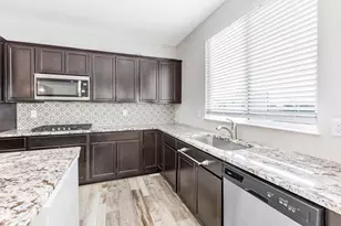 1305 Osprey Ct, Alexandria, KY 41001 - Photo 7