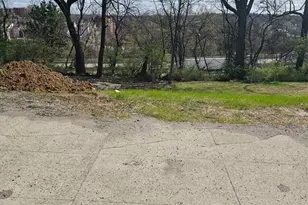 806 Crescent Ave, Covington, KY 41011 - Photo 1