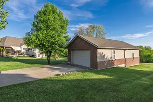 130 Lexington Trail, Dry Ridge, KY 41035 - Photo 3