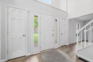1229 Darvyville Dr, Florence, KY 41042 - Photo 5