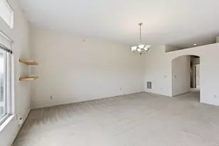 323 Skyview Ct, Ludlow, KY 41016 - Photo 9