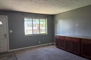 1052 Alpine Ct, Independence, KY 41051 - Photo 3