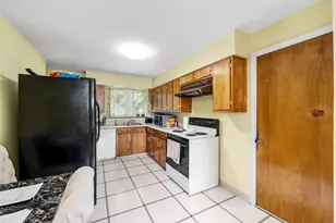 29 Wallace Ave, Florence, KY 41042 - Photo 3