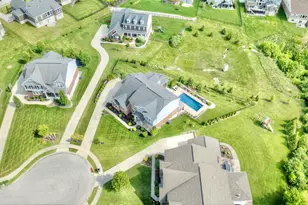 818 Carrieview Dr, Crescent Springs, KY 41017 - Photo 35