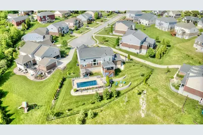 818 Carrieview Drive, Crescent Springs, KY 41017 - Photo 31