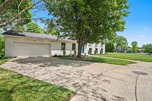 830 Pinehurst Dr, Edgewood, KY 41017 - Photo 3
