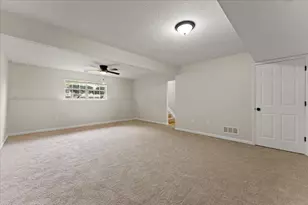 1046 Fallbrook Dr, Elsmere, KY 41018 - Photo 33