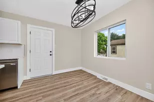 281 Fox St, Elsmere, KY 41018 - Photo 7