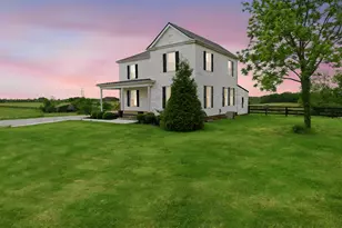 132 W Maple Leaf Rd, Maysville, KY 41056 - Photo 1