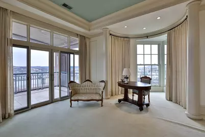 100 W Rivercenter Boulevard #PH3B, Covington, KY 41011 - Photo 27