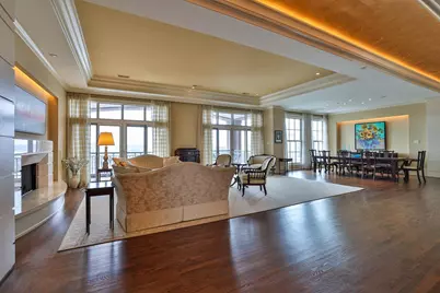 100 W Rivercenter Boulevard #PH3B, Covington, KY 41011 - Photo 9