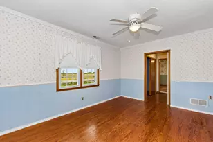 221 Duke of York St, Maysville, KY 41056 - Photo 11