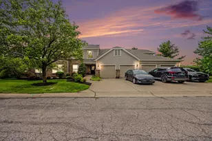 303 Spyglass Ct, Wilder, KY 41076 - Photo 1